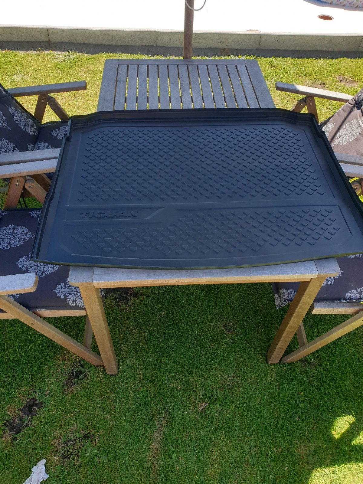 Tapis de coffre VW TIGUAN, Enlèvement