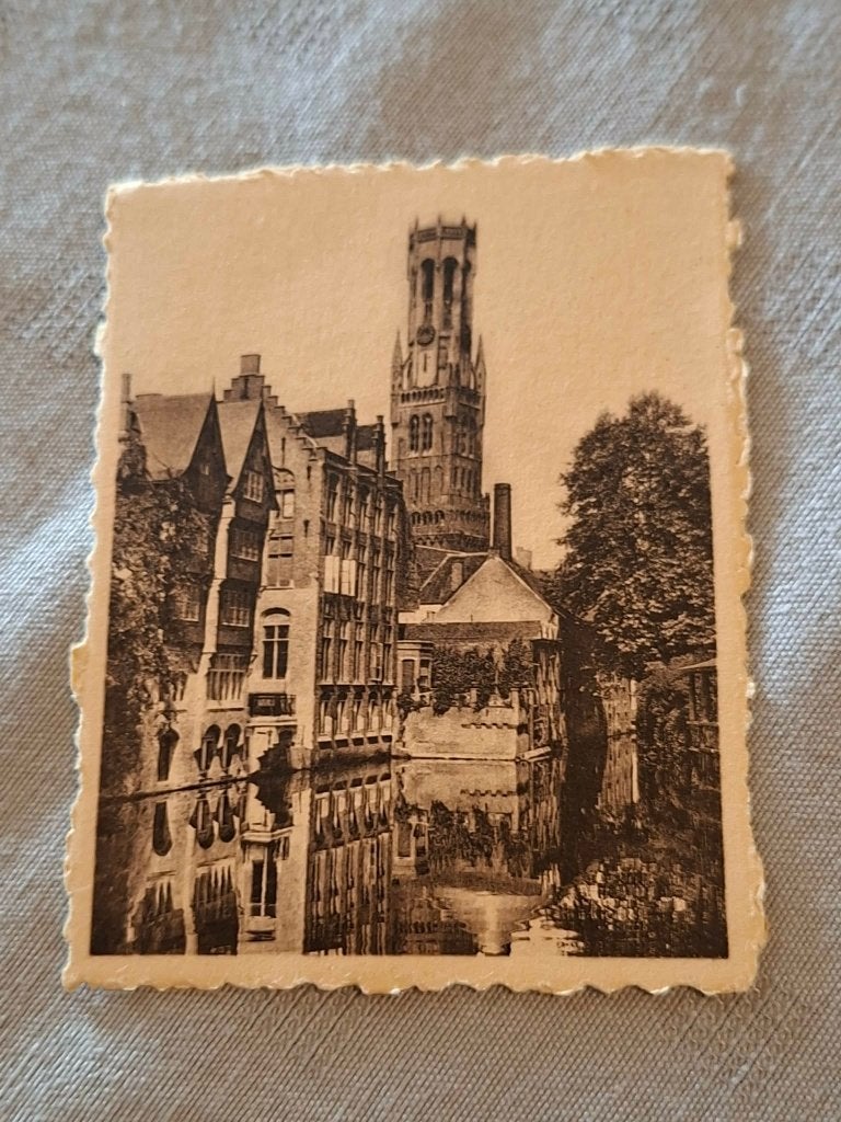 Prentje/Chromo : Brugge / Halletoren vanaf Rozenhoedkaai, Verzamelen, Gebruikt, Ophalen of Verzenden, 1940 tot 1960, Gebouw