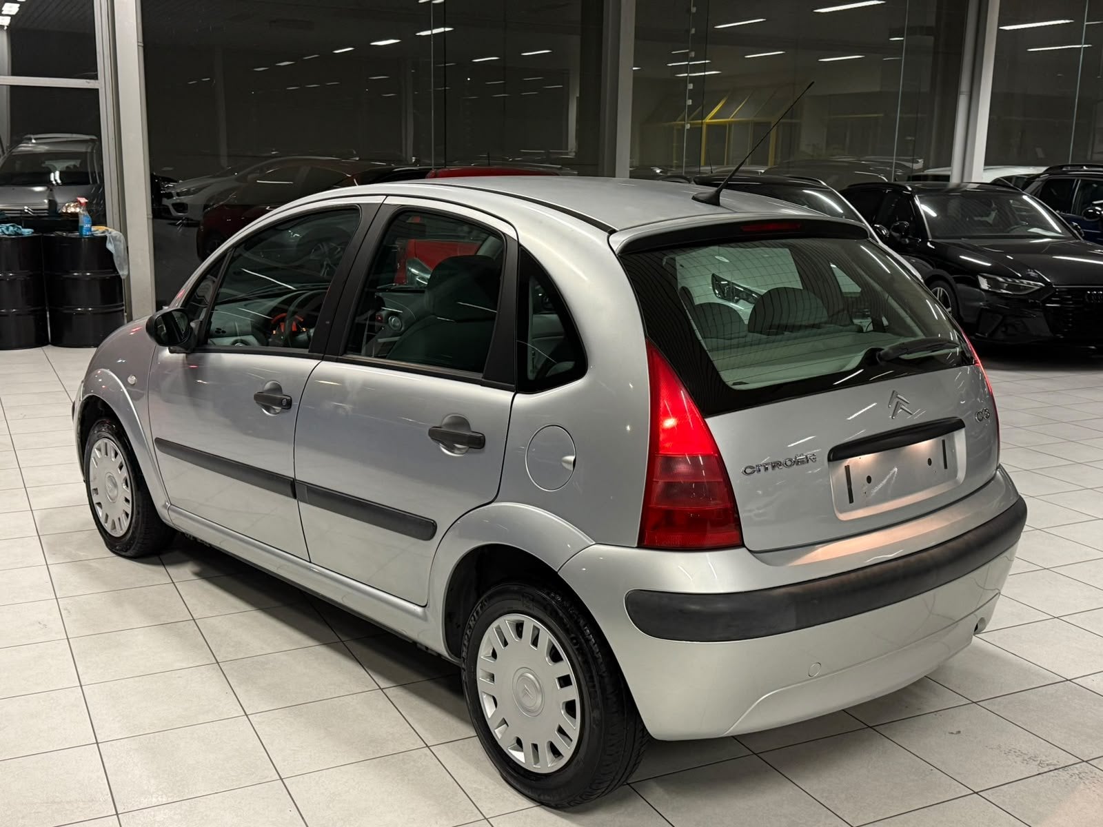 Citroen C3 1.2i Essence 44kW Euro 3, 1124 cm³, Argent ou Gris, Achat, Entreprise