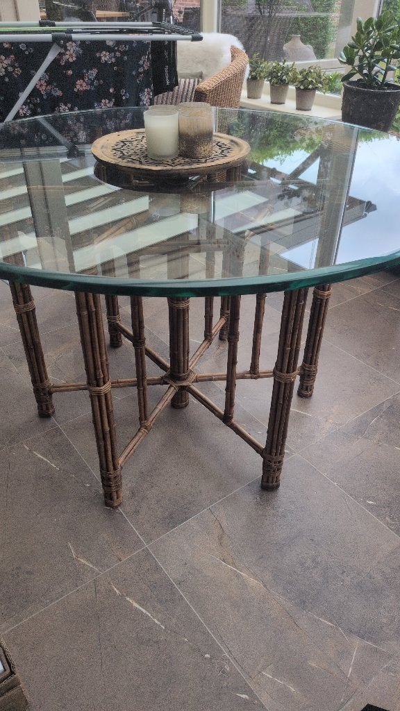 McGuire vintage eettafel rond 120cm, Huis en Inrichting, Ophalen, Gebruikt, Koloniaal, Rond
