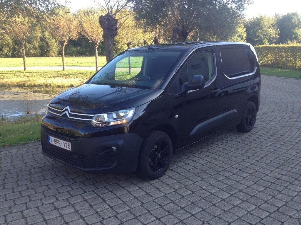 Citroen Berlingo/full option/nieuwe riem/navigatie/trekhaak, Autos, Achat, 3 places, Berlingo, Particulier