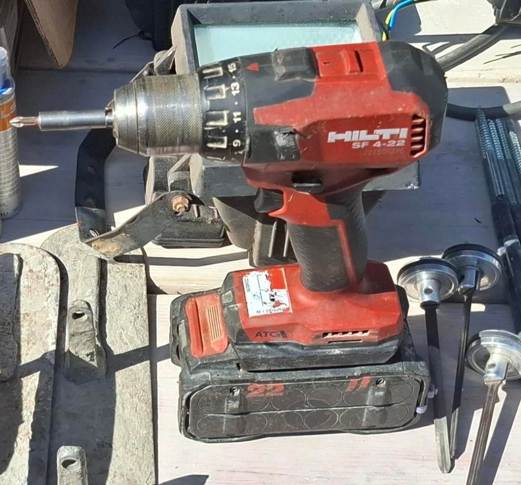 Hilti schroefmachineSF 4-22 met batterij – recent model, Doe-het-zelf en Bouw, Ophalen, 600 watt of meer, Variabele snelheid, Zo goed als nieuw