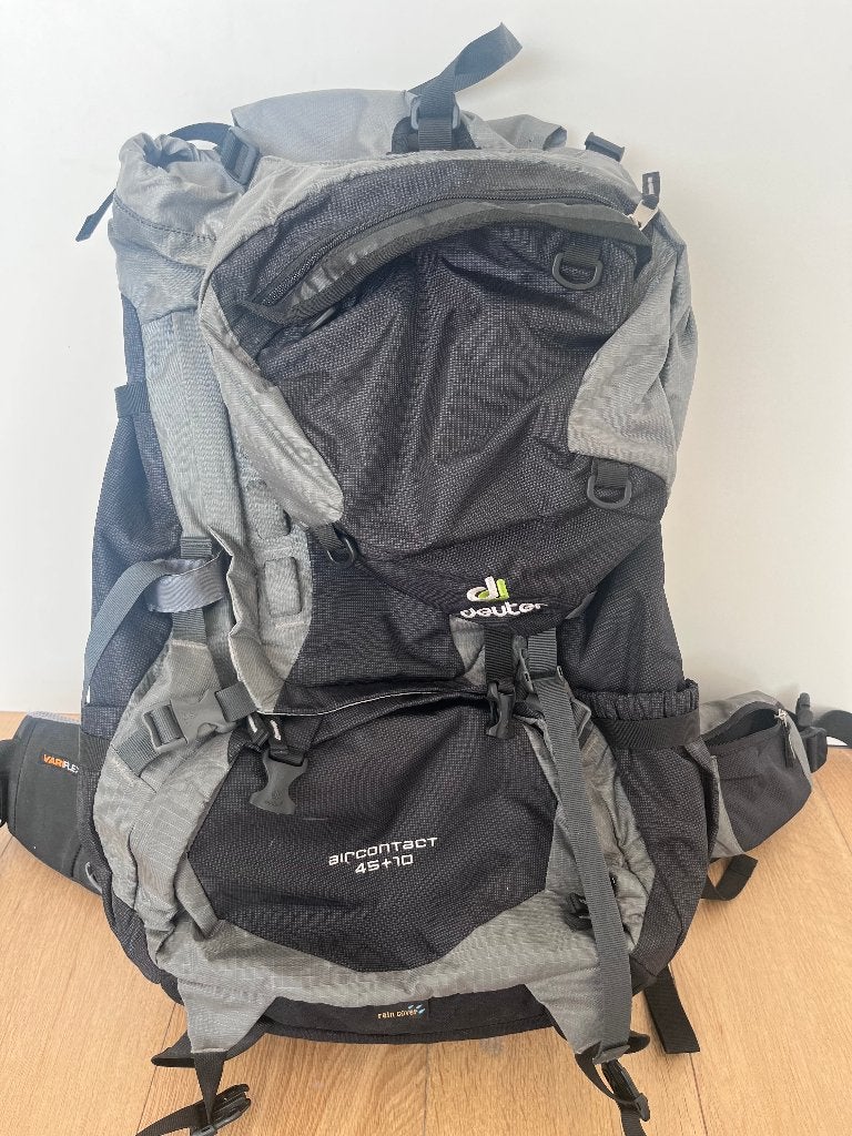 Deuter Aircontact 45+10 – État impeccable – 100 €, Handtassen en Accessoires, 40 cm of meer, Zo goed als nieuw, 60 cm of meer