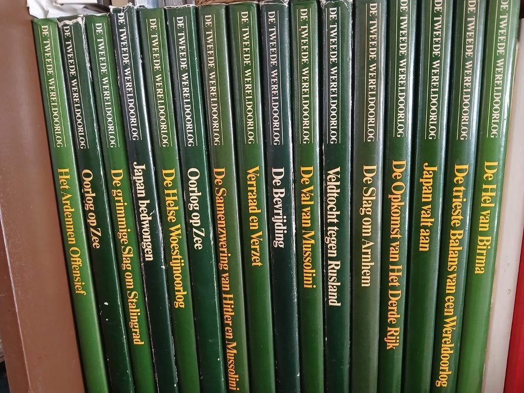 16 delen lekturama ww2, Boeken, Encyclopedieën, Ophalen of Verzenden