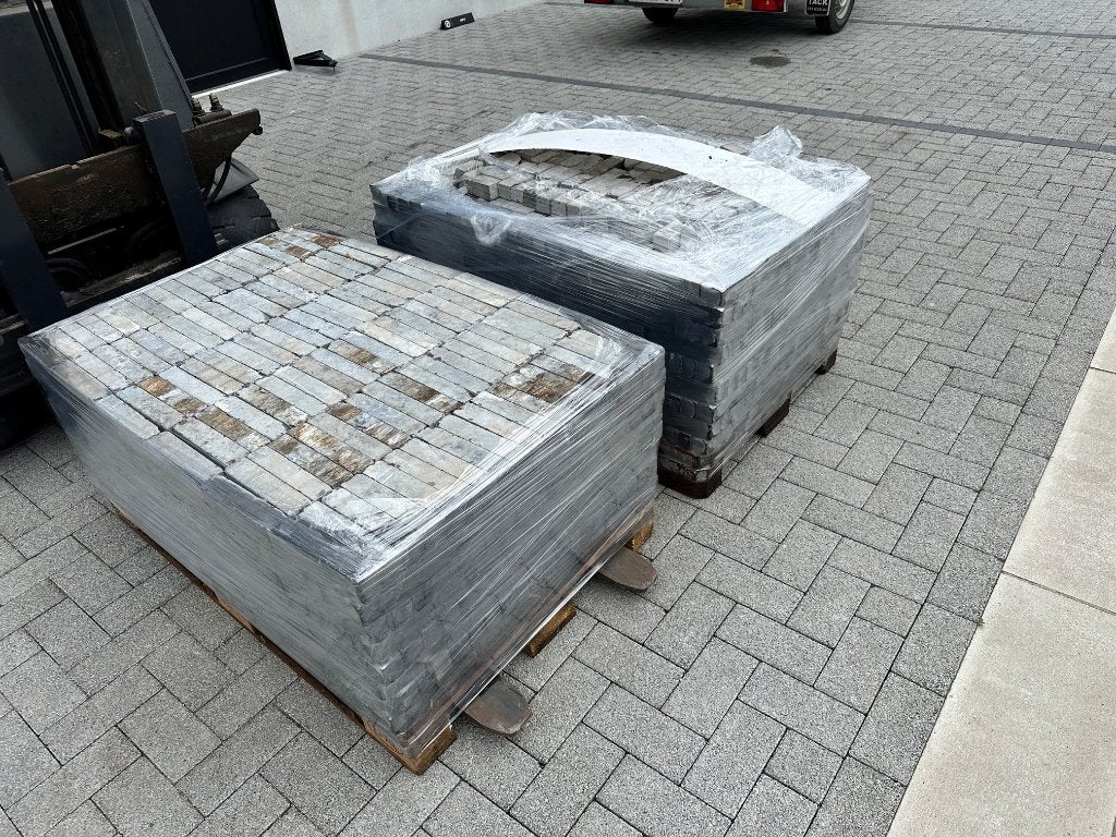 Vietnamese blauwe steen getrommeld 20x4x5 - 14m², Ophalen, Klinkers, Nieuw, Natuursteen