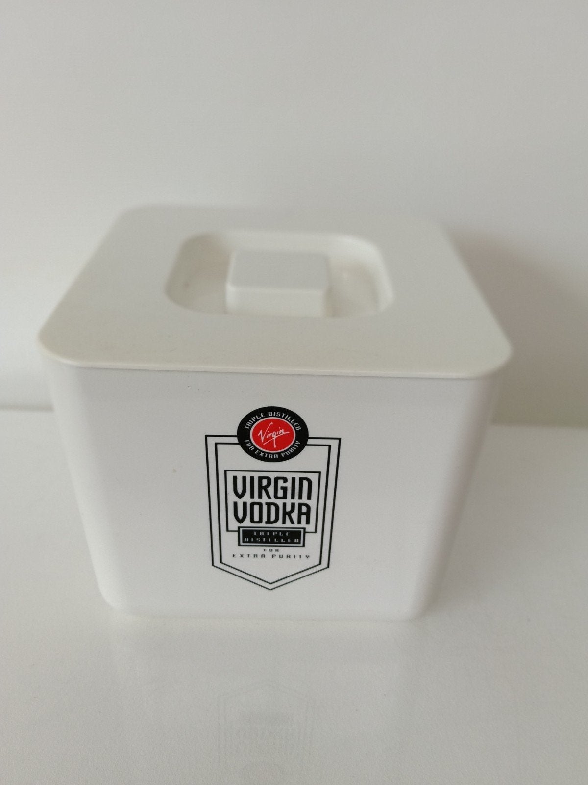 Ijsemmer Virgin Vodka., Verzamelen, Ophalen of Verzenden