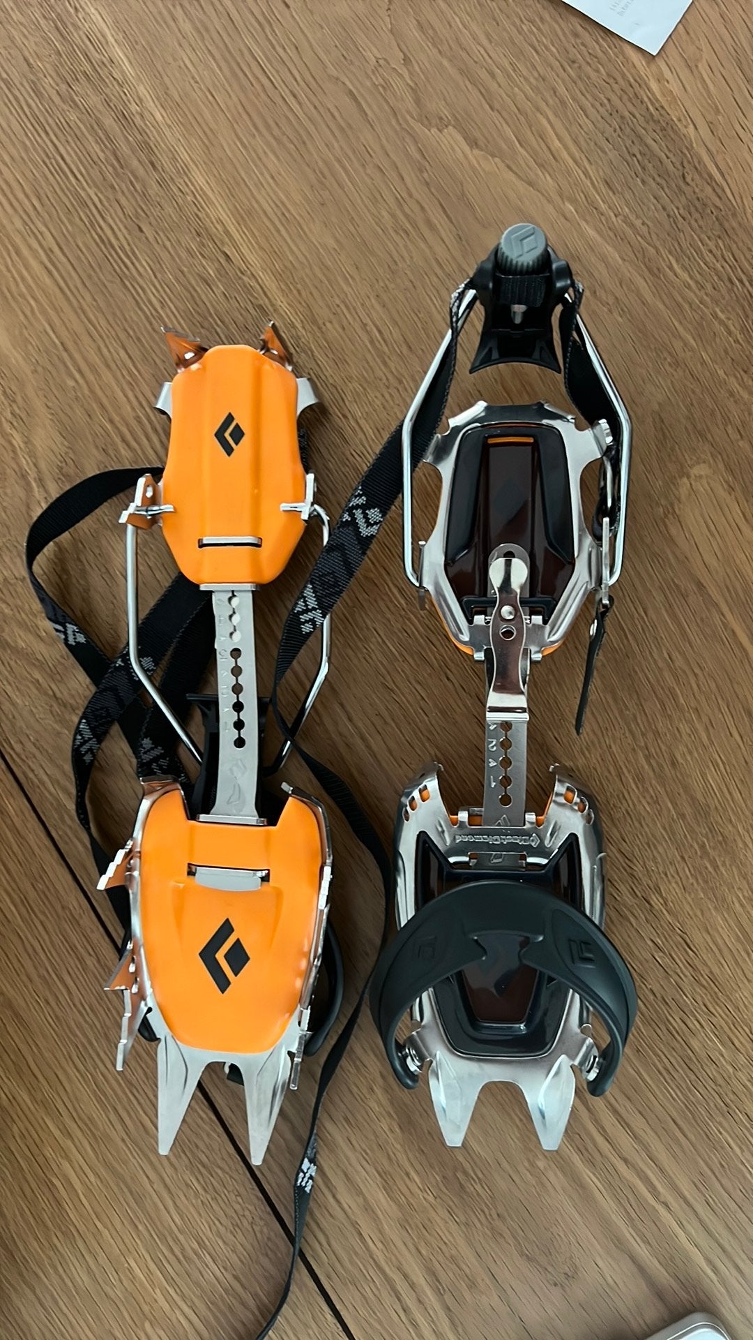 Crampons à pince Sabretooth, en parfait état, Enlèvement, Neuf, Chaussures