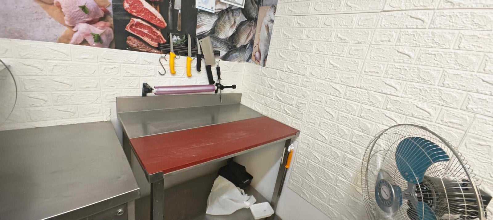Slagerij tafel, Ophalen