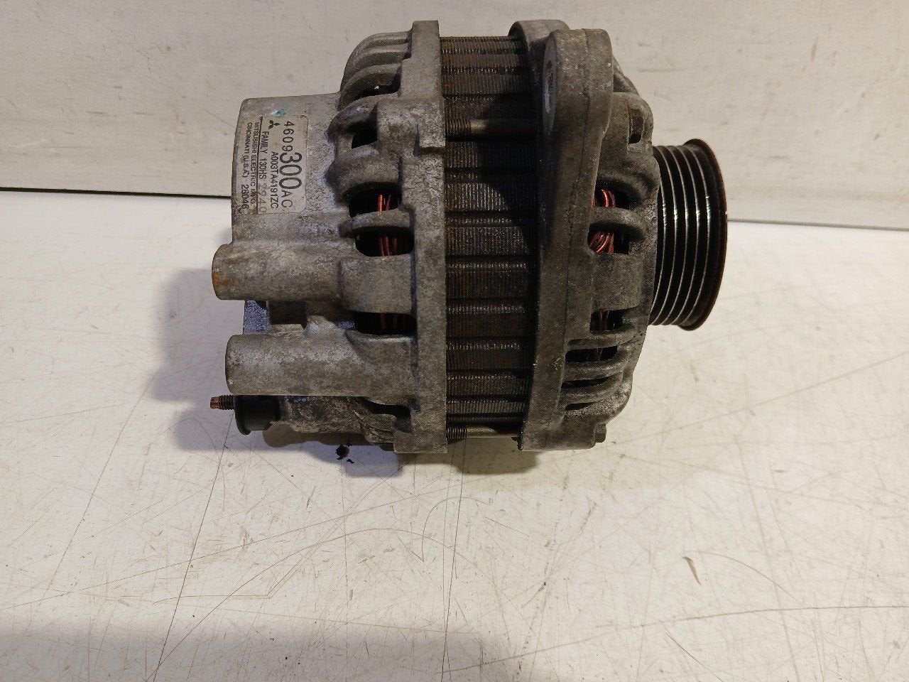 Dynamo Chrysler 300 M, Onderdelen@venauto.nl, Van der Ven Autorecycling B.V., Gebruikt, Ettenseweg 76, 4706 PB Roosendaal, The Netherlands