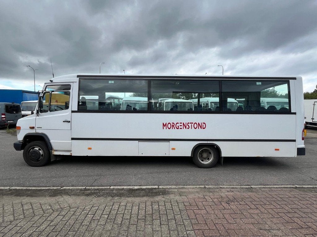 Mercedes Vario 0813 (Stock ID 44620) — 4
