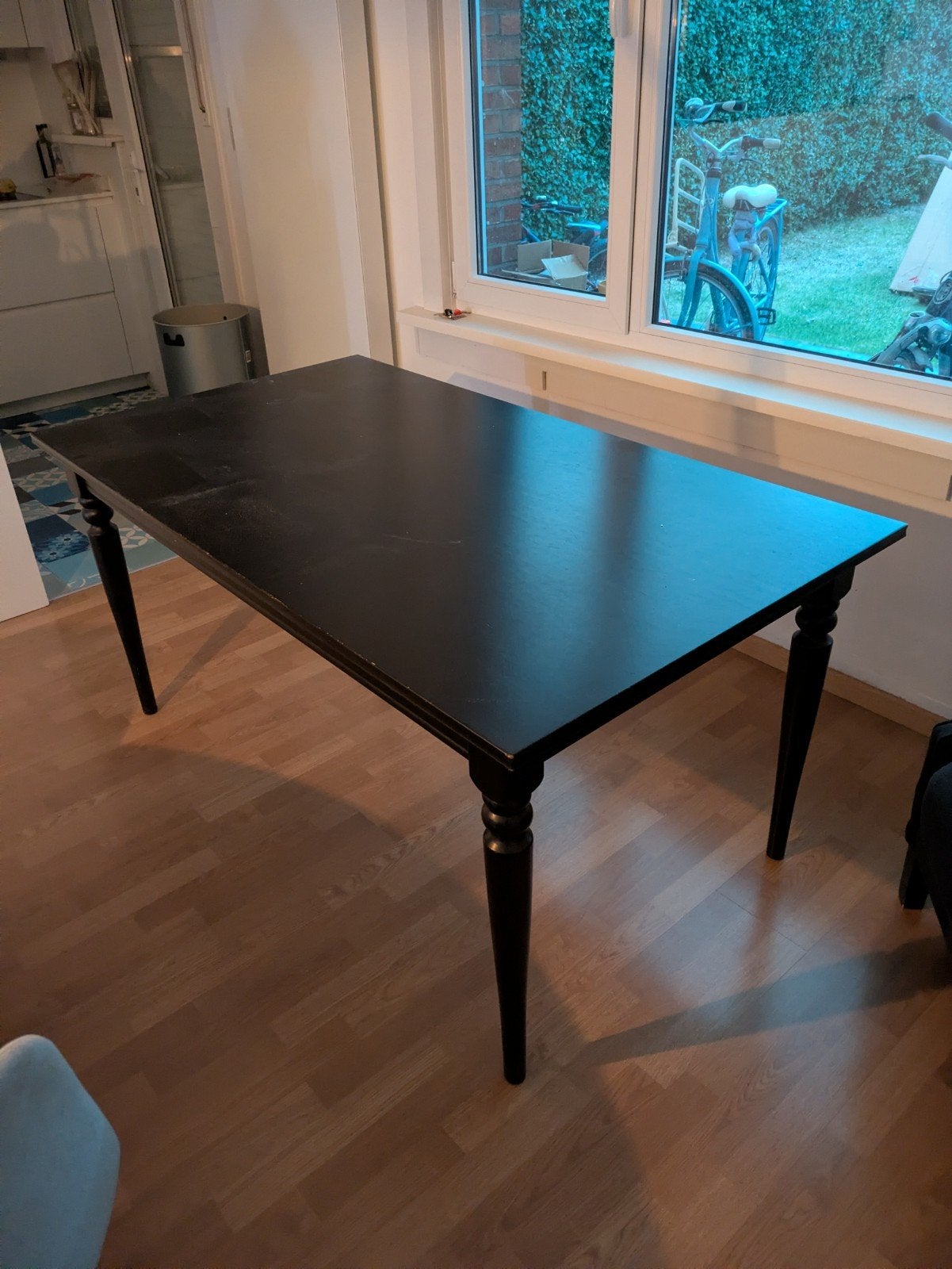 Uitschuifbare tafel, 150 à 200 cm, Cinq personnes ou plus, Enlèvement, Utilisé