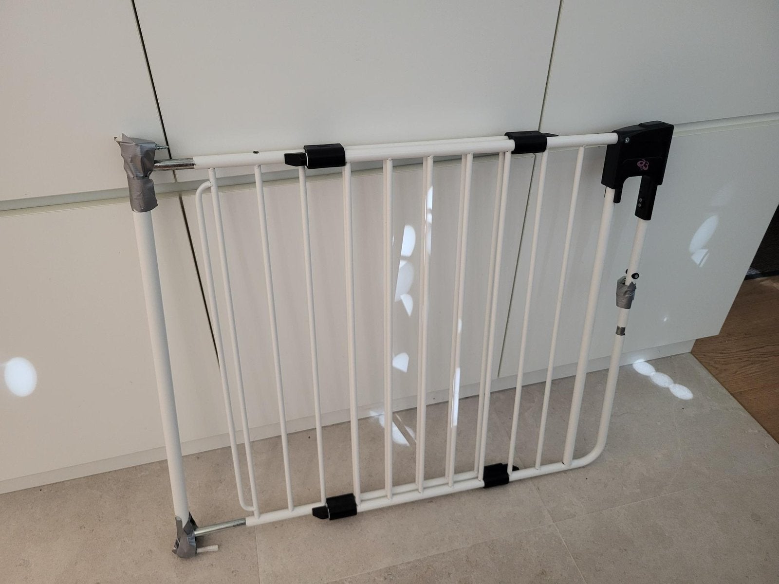 Porte d'escalier ajustable pour enfants, en bon état., Barrière de sécurité, 100 à 115 cm, Enlèvement, Utilisé