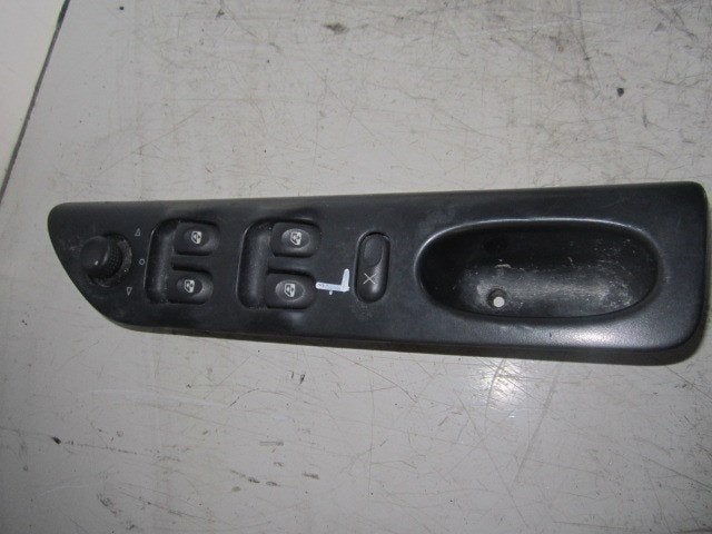 COMMUTATEUR VITRES ELECTRIQUES Renault Laguna I (B56), Autos : Pièces & Accessoires, Autres pièces automobiles, Renault, Utilisé