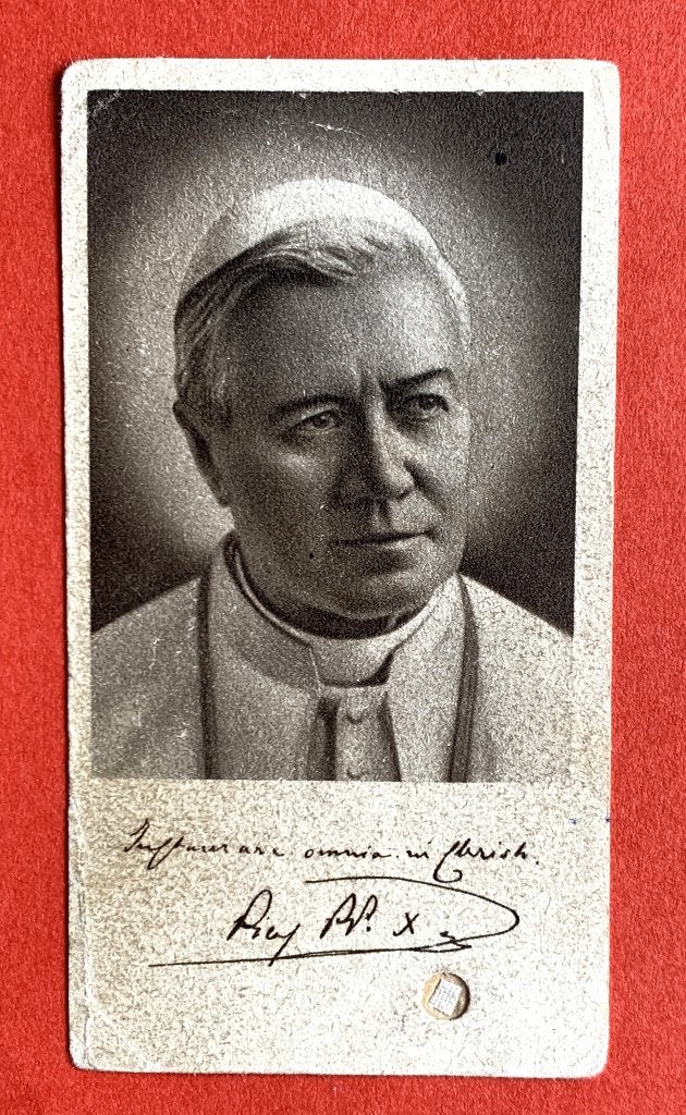 Relikwie Reliek Paus Pius X  Relique, Verzamelen, Religie, Ophalen of Verzenden, Gebruikt, Kleding, Christendom | Katholiek