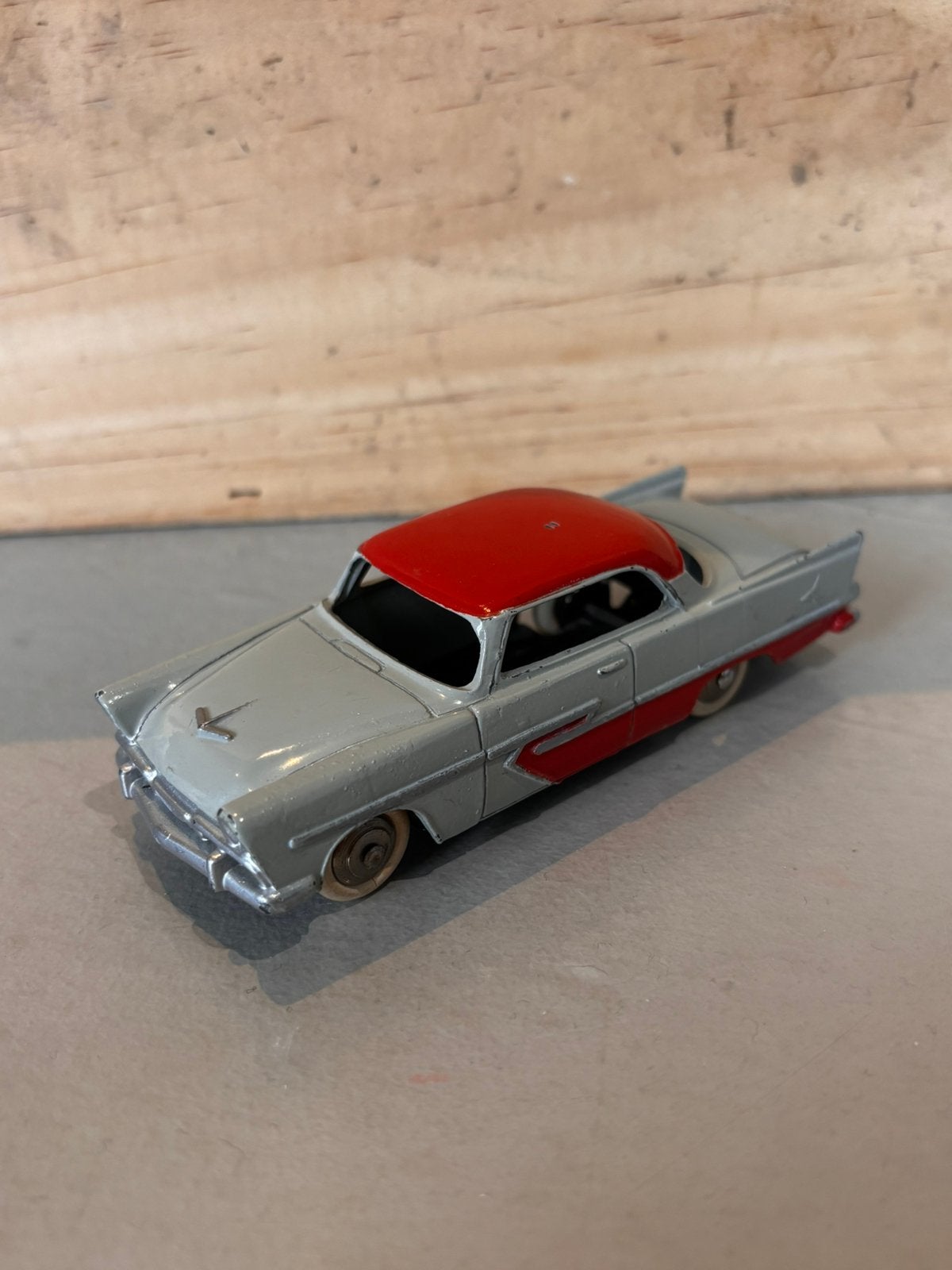 Dinky toys 24D plymouth belvedere originale bel état, Hobby & Loisirs créatifs, Enlèvement ou Envoi, Comme neuf