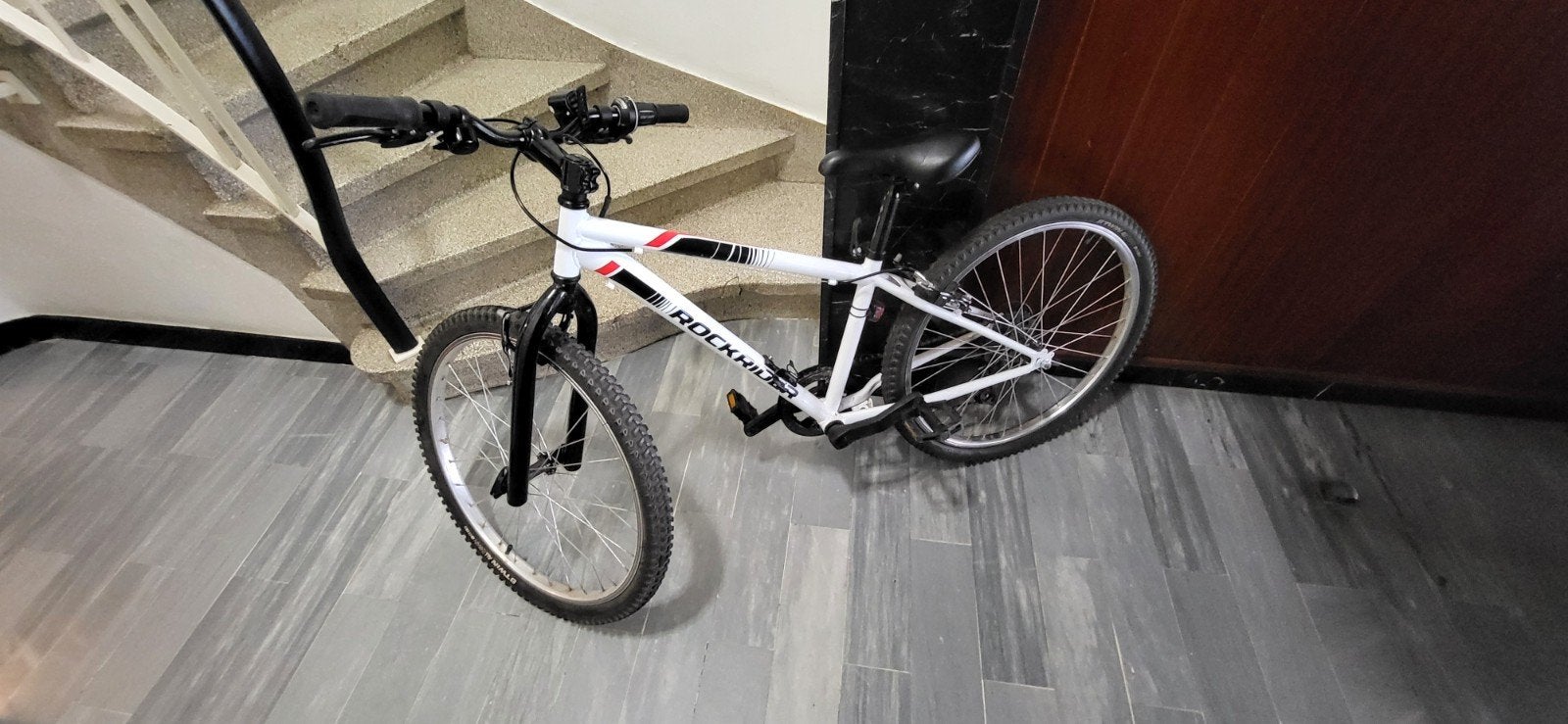 Velo Rockrider 100, Vélos & Vélomoteurs, Autres marques, Vitesses, Frein sur jante, Comme neuf