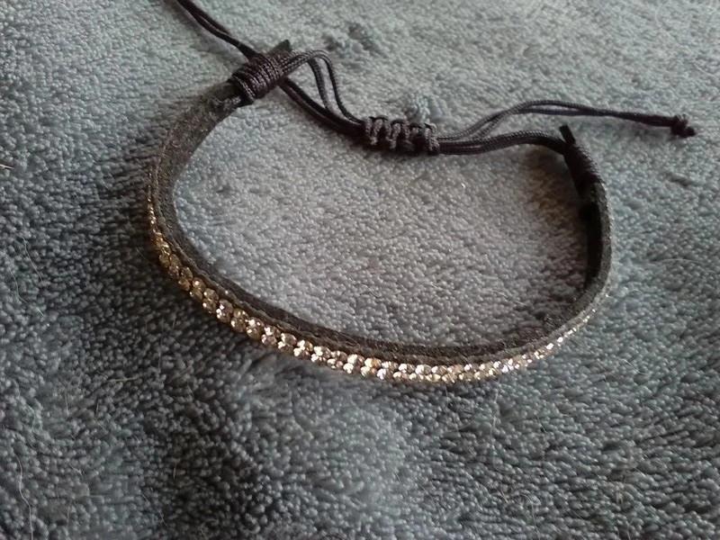 Verstelbare zwarte armband met dubbele rij strass, Overige materialen, Zwart, Nieuw, Ophalen of Verzenden