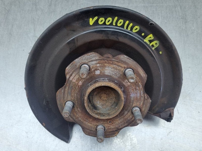 WIELNAAF ACHTER Toyota Auris Touring Sports (E18), Gebruikt, Toyota