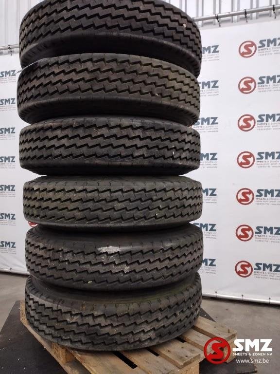 Occ pneu camion Pirelli Cinturato 11 00 R 20, Utilisé, Autres marques, Autres pièces automobiles