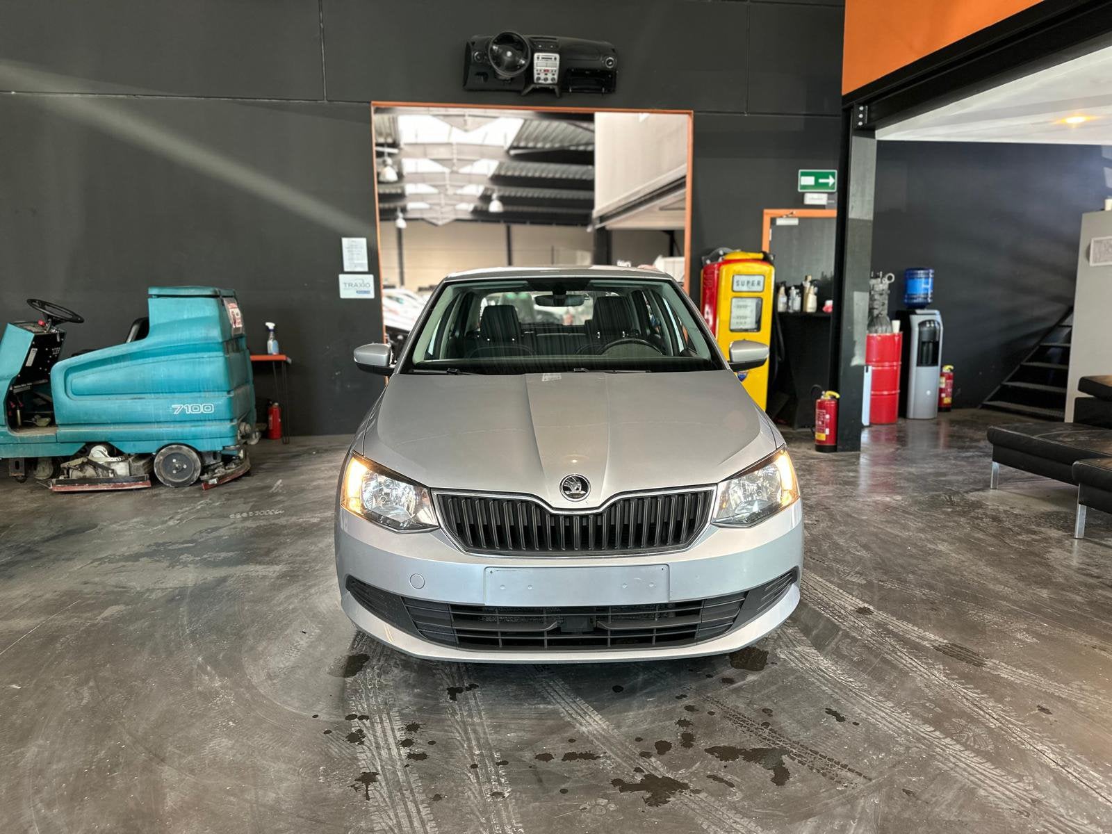 SKODA FABIA, Auto's, Skoda, Voorwielaandrijving, Stof, Euro 6, Bedrijf