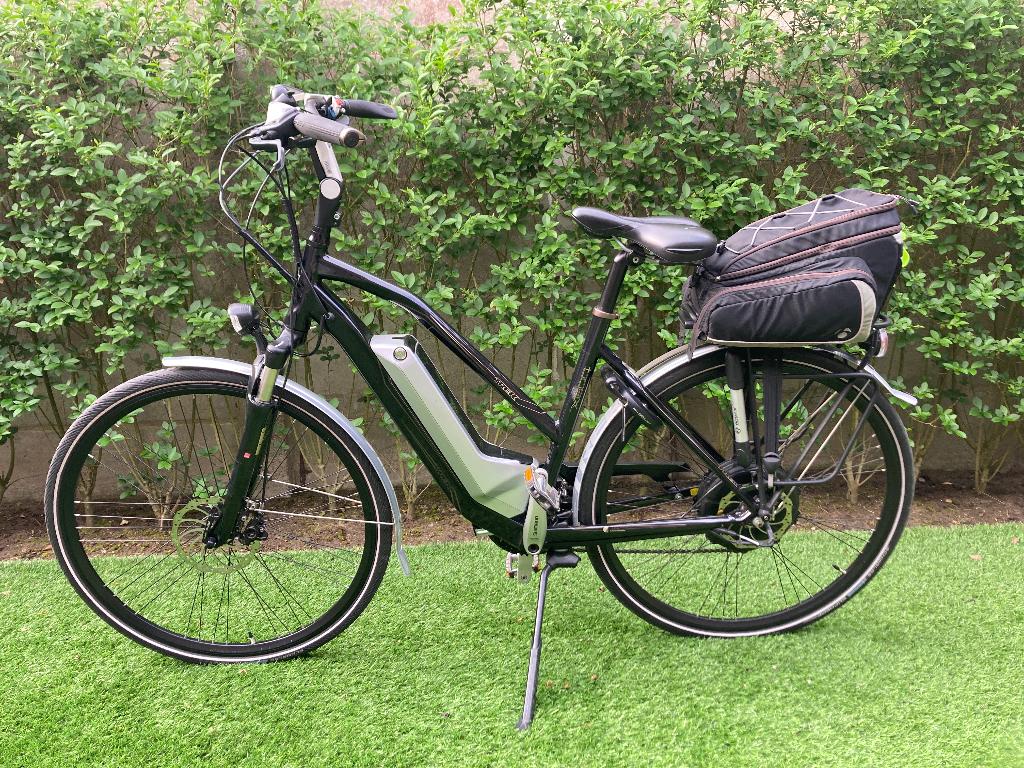 Elektrische Damesfiets Trek, Ophalen, Gebruikt, 30 tot 50 km per accu, Overige merken