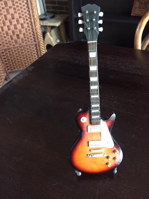 Mini Deko Guitaar, Enlèvement, Comme neuf