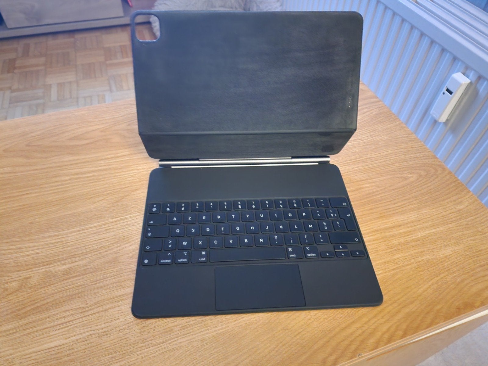 Ipad pro 13 pouces magic keyboard azerty 4eme génération, Informatique & Logiciels, Enlèvement ou Envoi