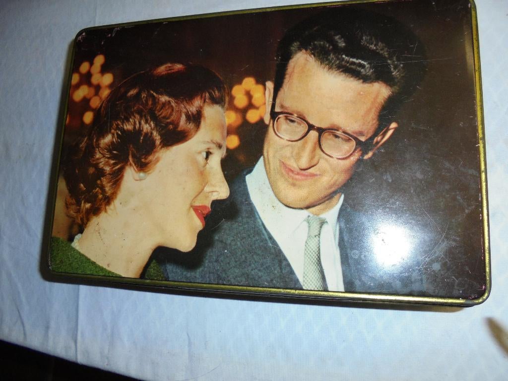 Vintage blik Koningshuis, Verzamelen, Koningshuis en Royalty, Gebruikt, Overige typen, Ophalen of Verzenden