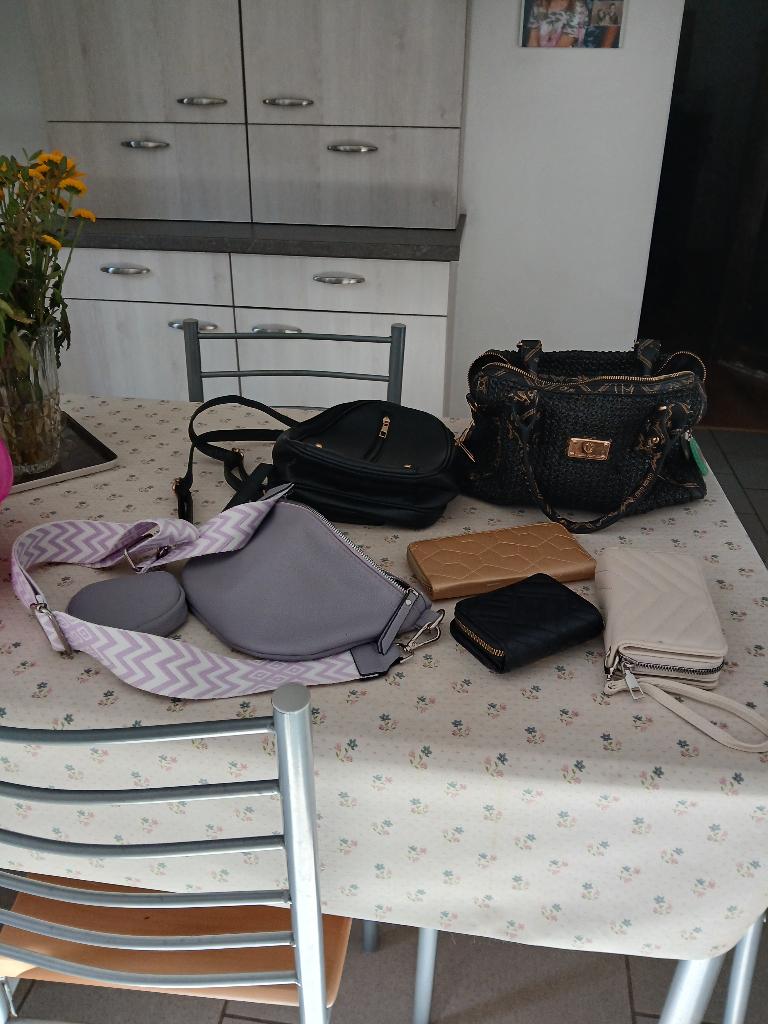 Sac à main +portefeuilles, Enlèvement, Comme neuf, Beige, Sac à bandoulière
