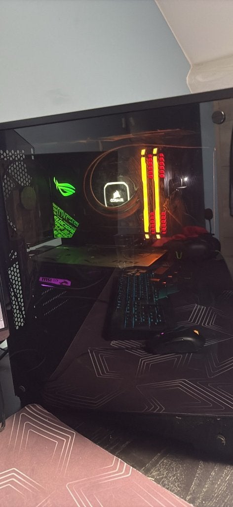 Spelcomputer - I7 9700K & RTX 2060S, Le pc est monté avec différentes marques, Ophalen of Verzenden, Zo goed als nieuw, 2 TB