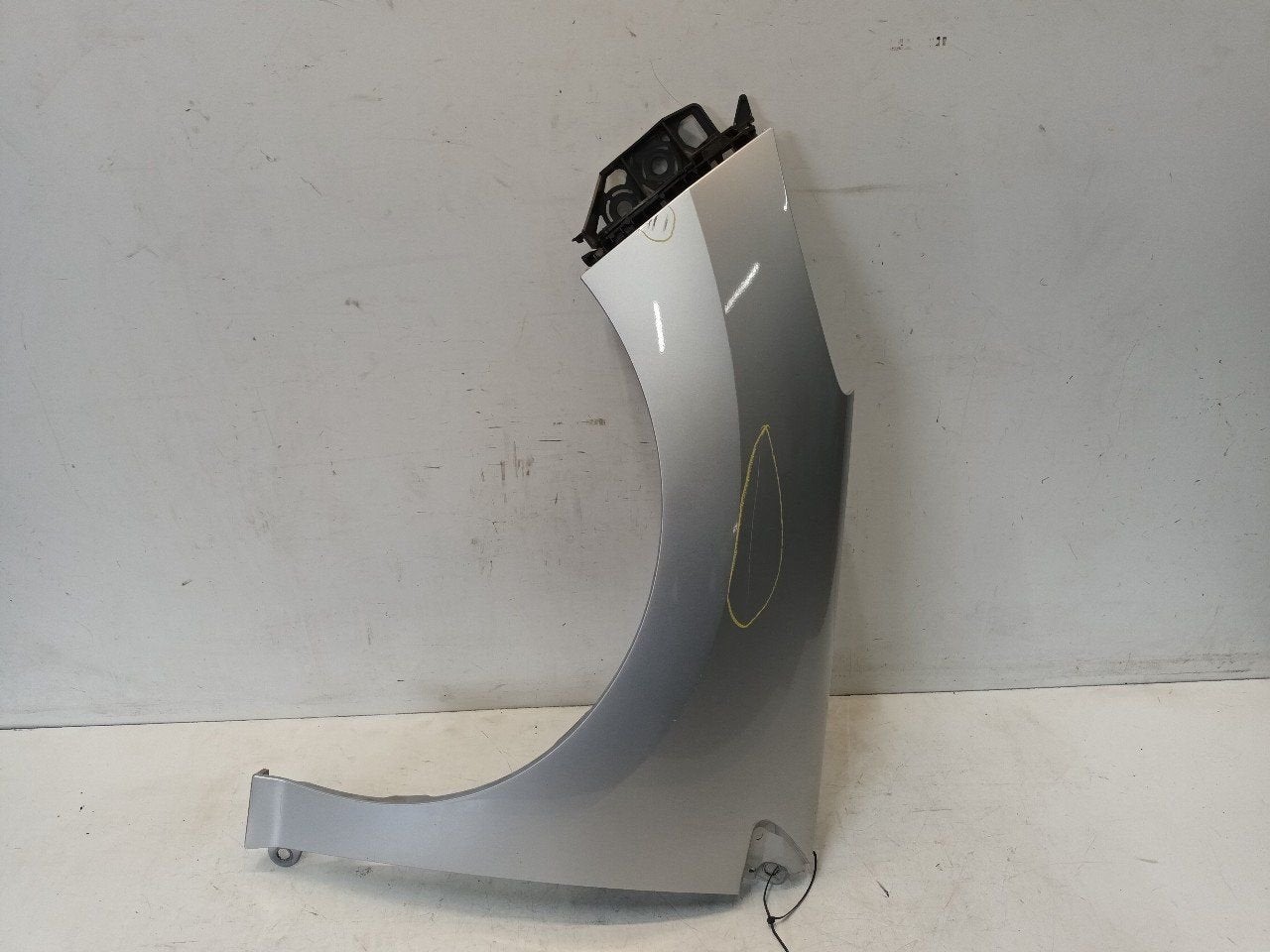 Spatbord links voor Peugeot 308, Onderdelen@venauto.nl, Van der Ven Autorecycling B.V., Ettenseweg 76, 4706 PB Roosendaal, The Netherlands