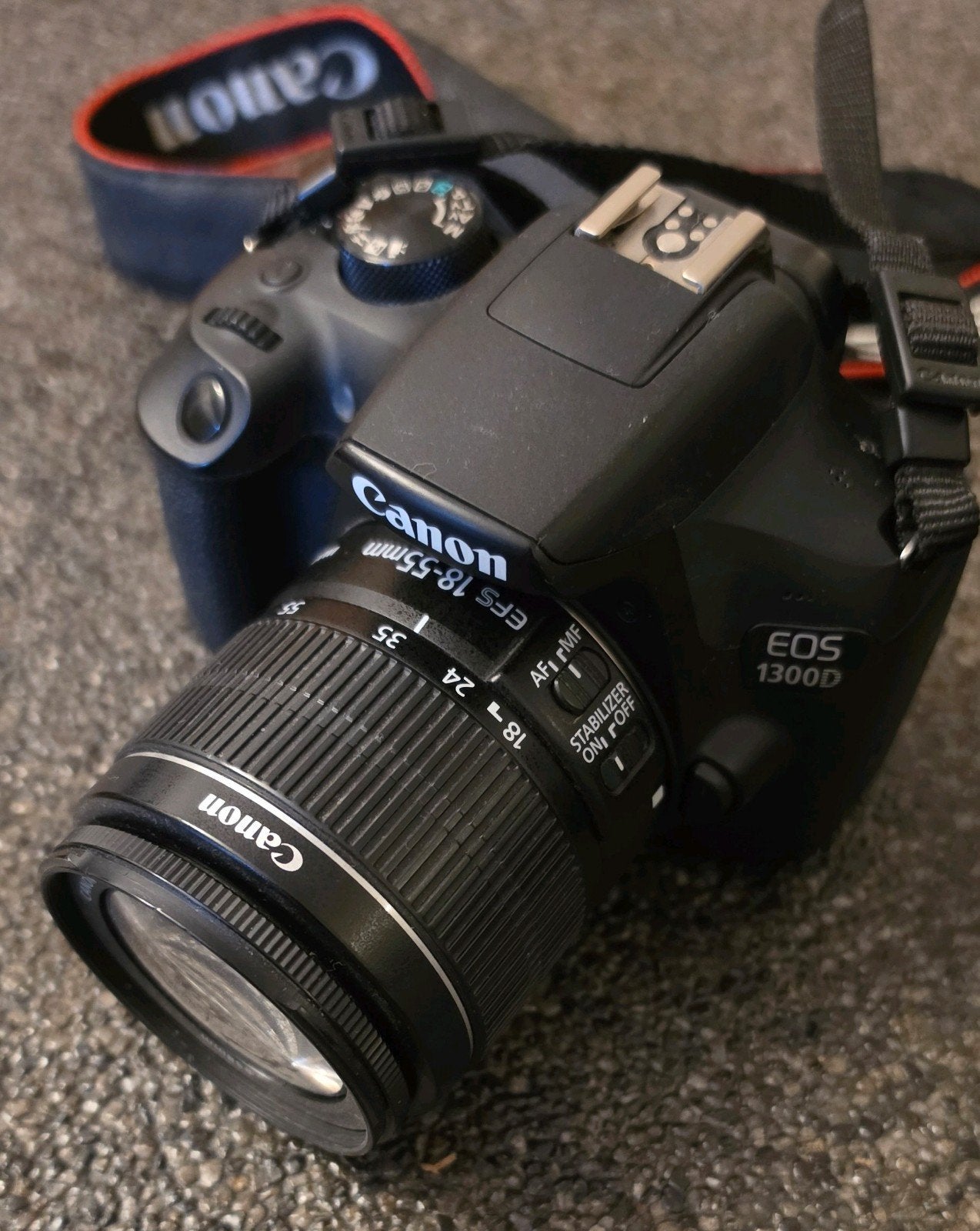 Canon 1300D met EF-S18-55 IS II als nieuw, Audio, Tv en Foto, Fotocamera's Digitaal, Ophalen of Verzenden, Canon