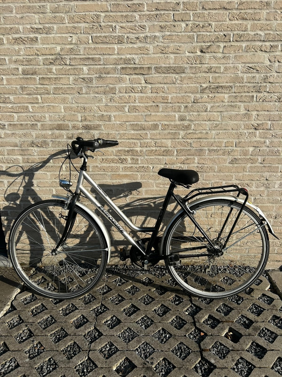 Damesfiets eurobike, Enlèvement, Comme neuf