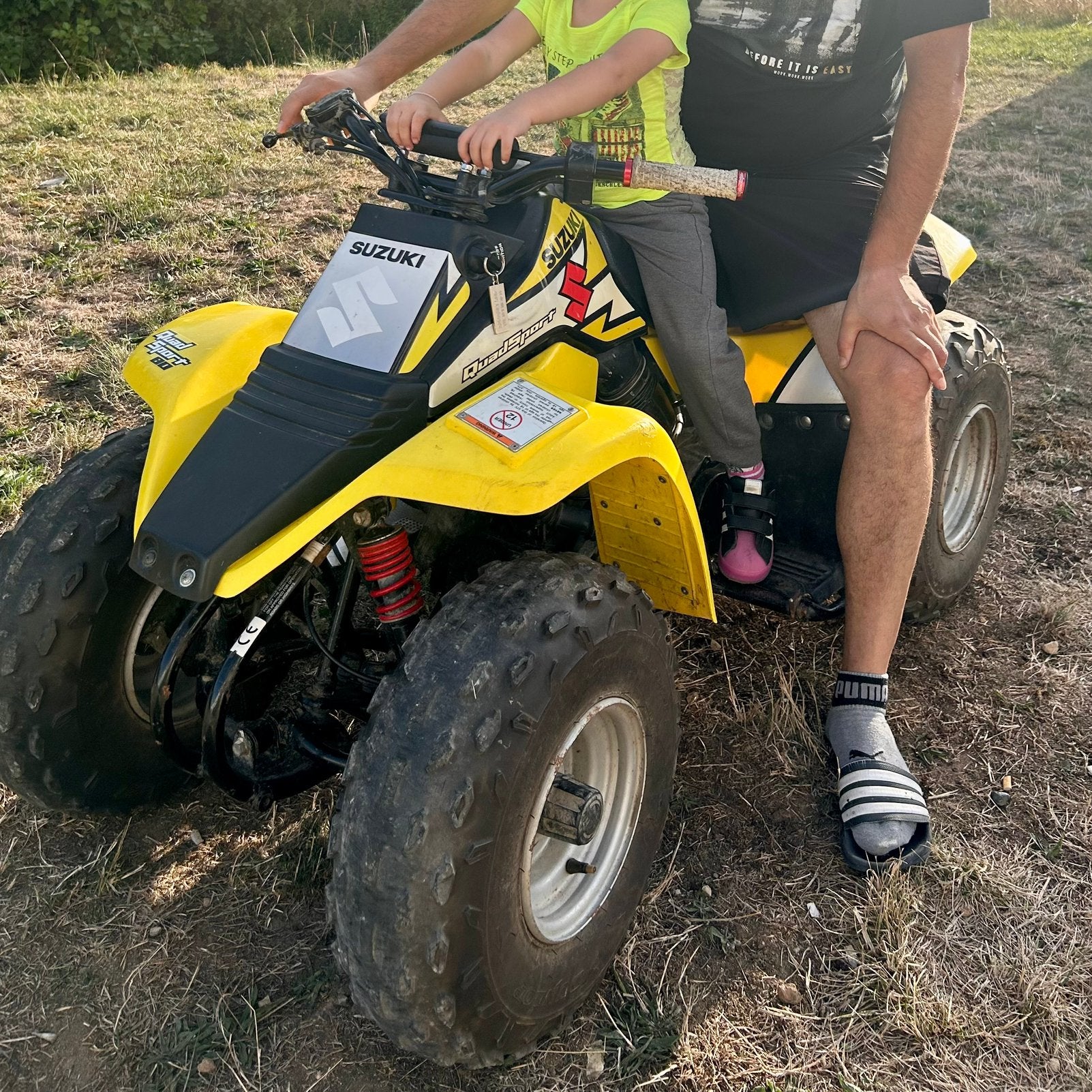 Quad lt 80 suzuki, Motos