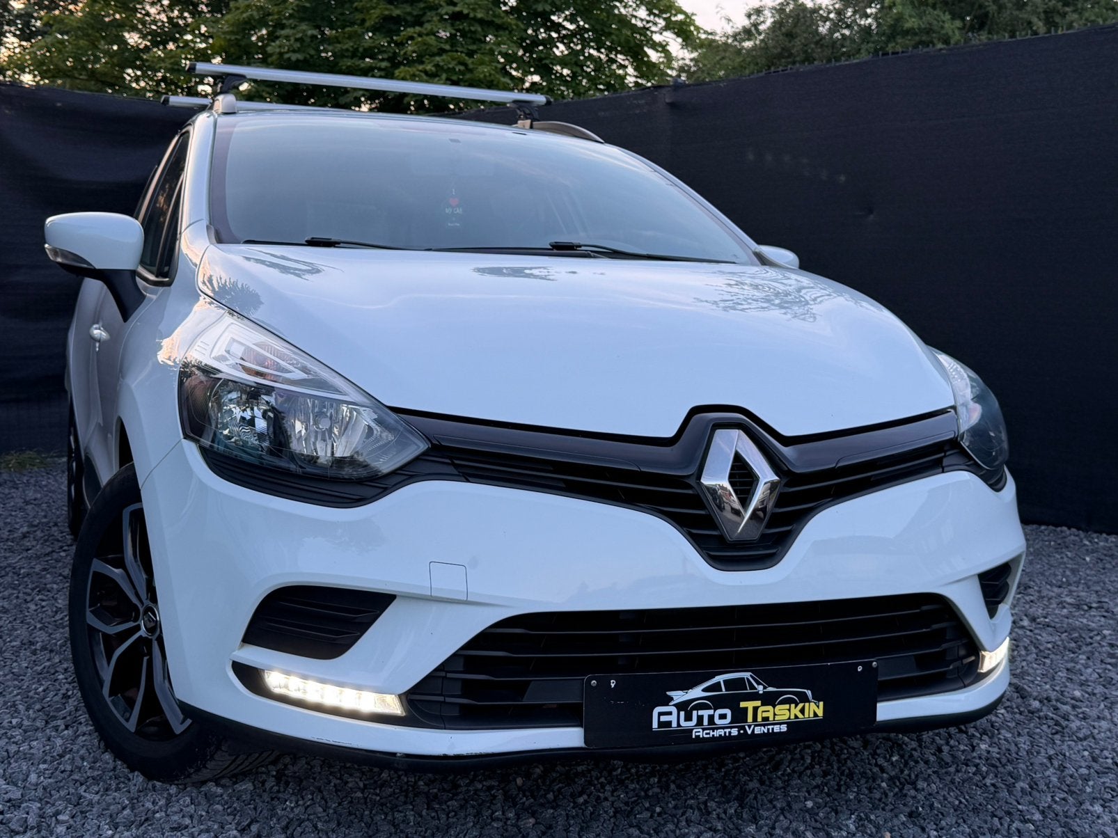 Renautl // Clio // 1.5 dci // Break // Euro 6b // A voir //, Auto's, 4 cilinders, Wit, Bedrijf, 55 kW