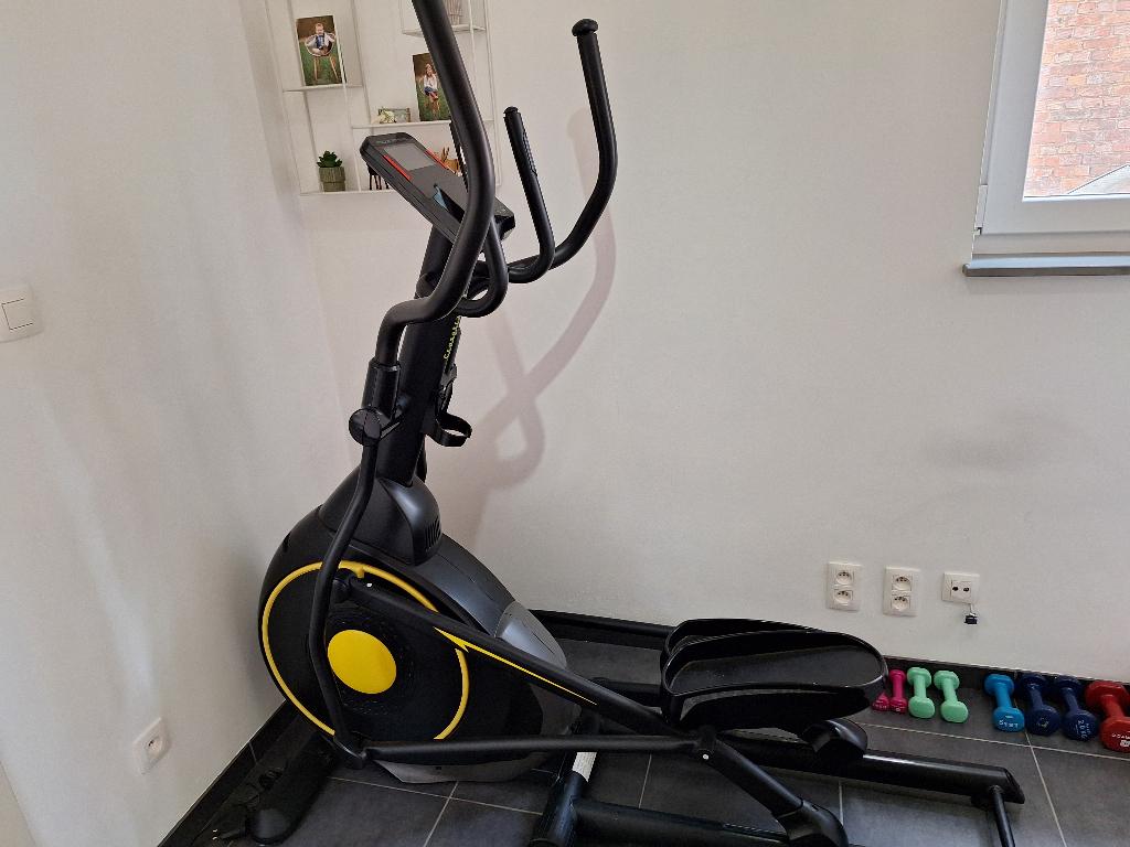 Crosstrainer Focus Fitness Senator, Sport en Fitness, Fitnessapparatuur, Ophalen, Benen, Aluminium, Zo goed als nieuw