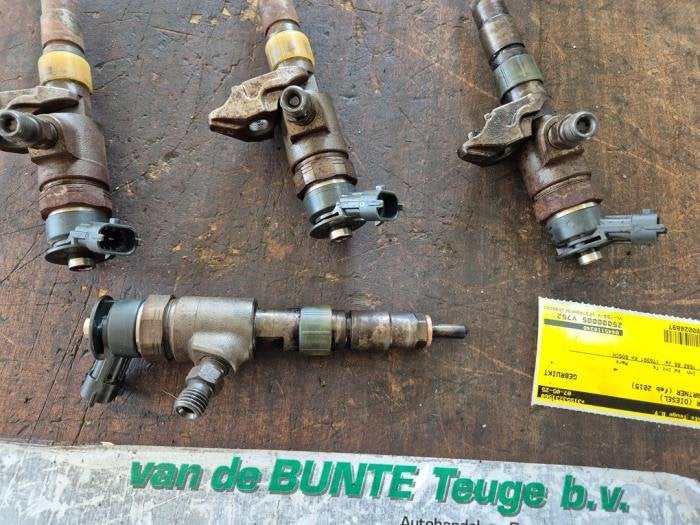Verstuiver (diesel) van een Peugeot Partner, Gebruikt, -, -, Ophalen of Verzenden
