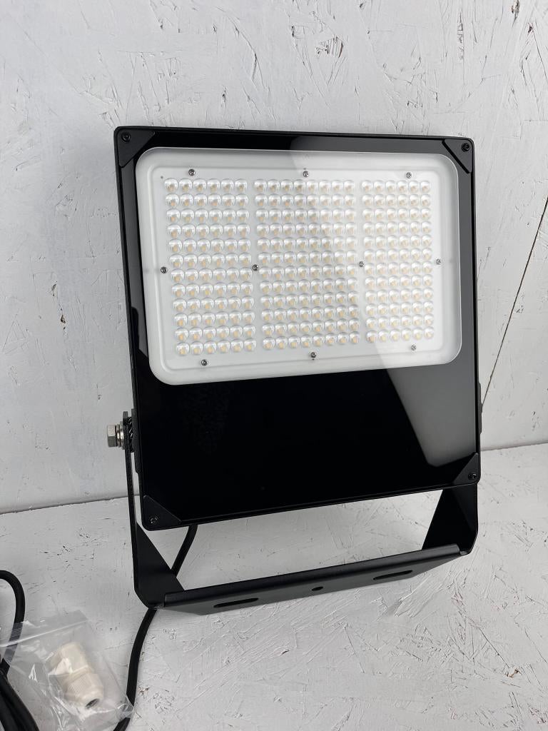 Pragmalux LED breedstraler - Schijnwerper Floodlight - 200W, Doe-het-zelf en Bouw, Bouwverlichting, Nieuw, Lamp met armatuur, 200 tot 500 watt