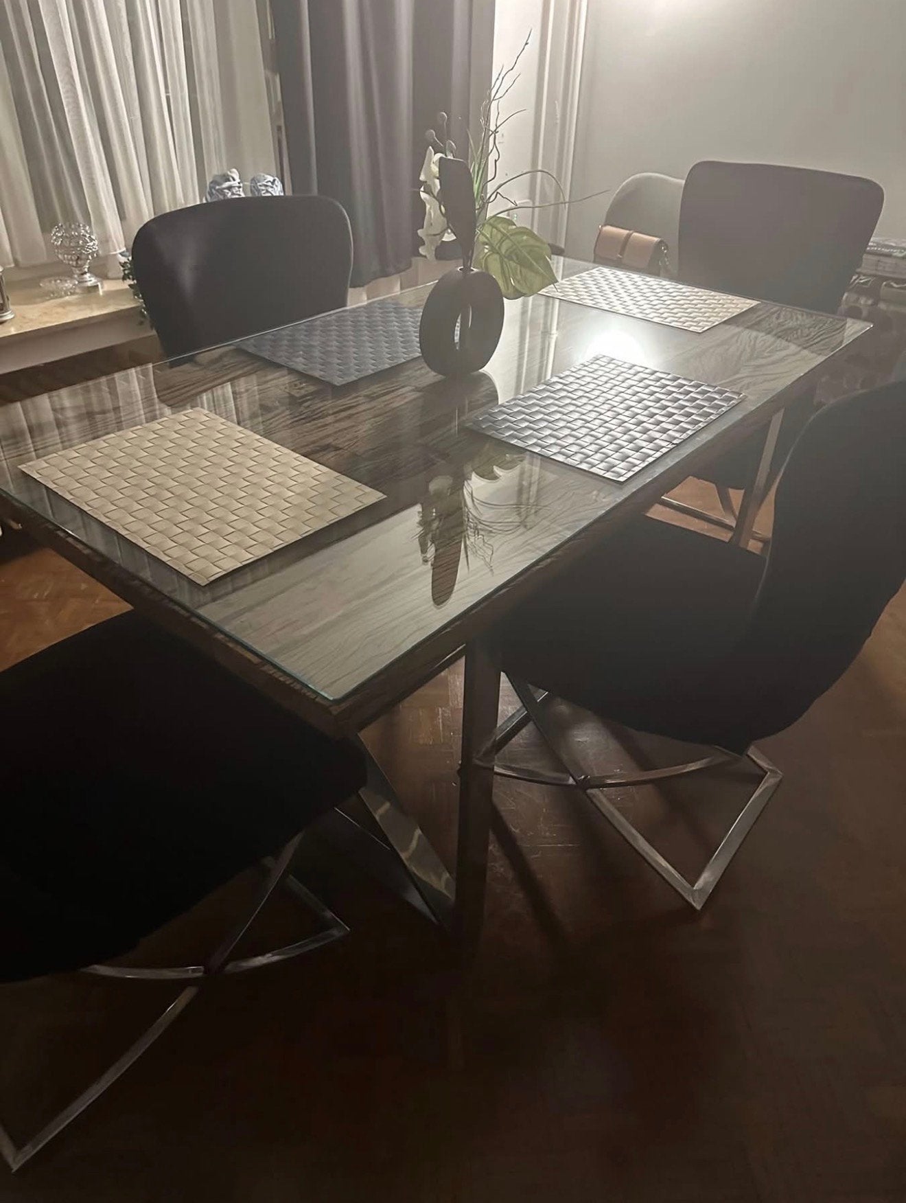 Sale amanger, Enlèvement, Utilisé, 4 à 6 chaises