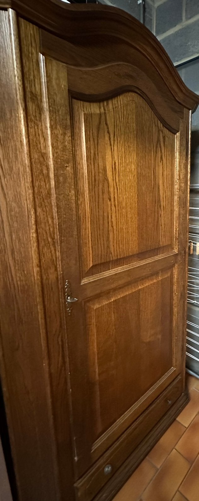 Bonnetière 1 porte en chêne, Enlèvement