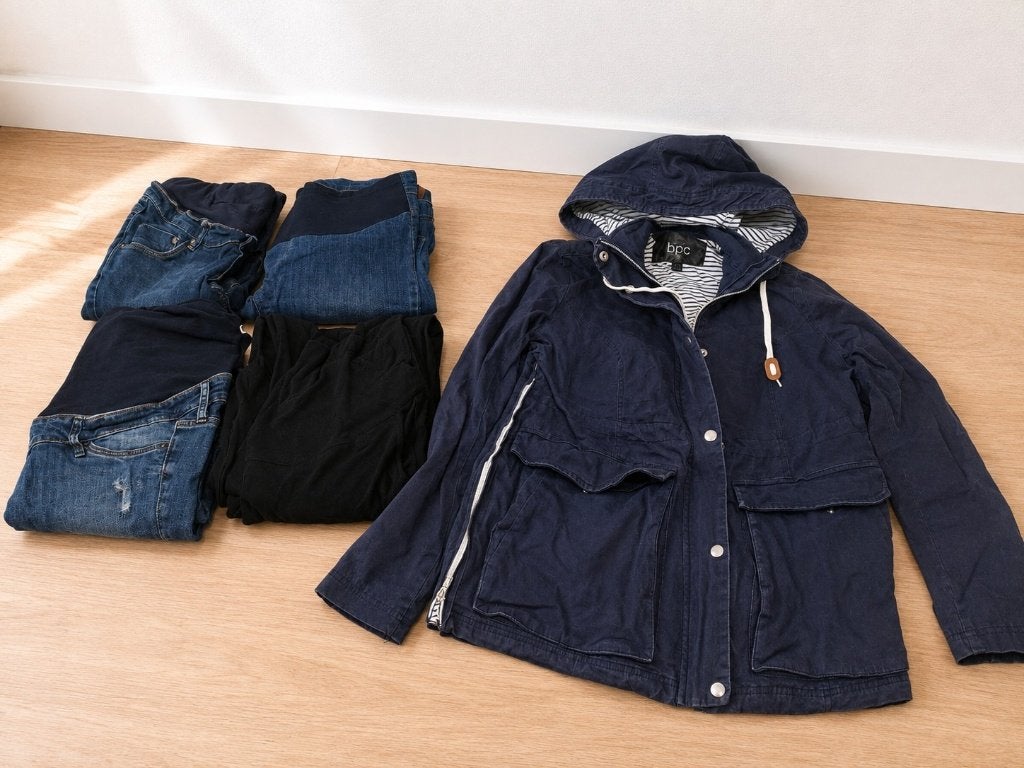 Zwangerschapskleding maat S – 4 broeken + zwangerschapsjas, Kleding | Dames, Zwangerschapskleding, Ophalen, Gedragen, Maat 36 (S)