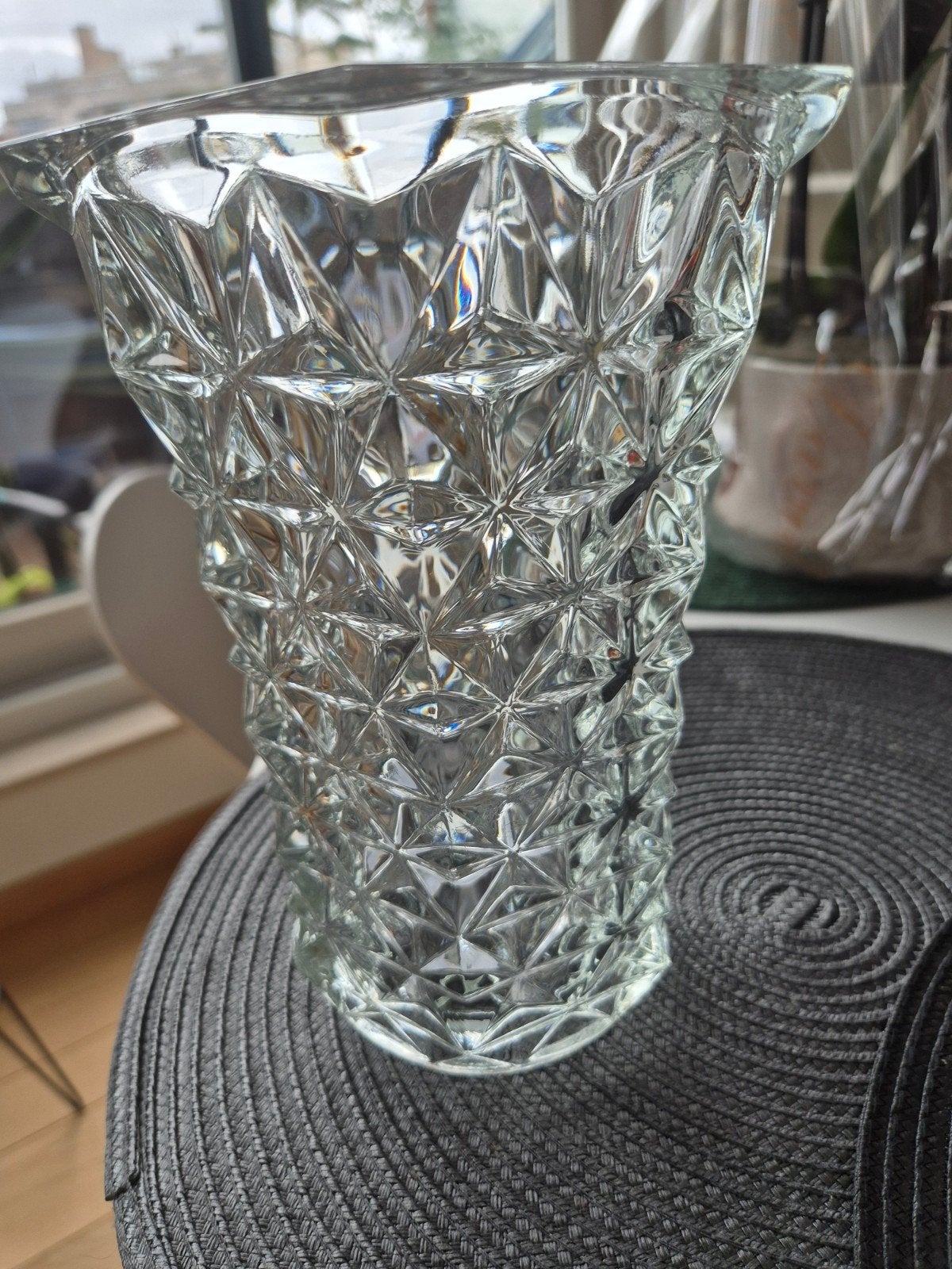 Vase vintage en verre moulé épais, pointe de diamant, France, Huis en Inrichting, Ophalen, Transparant, Glas