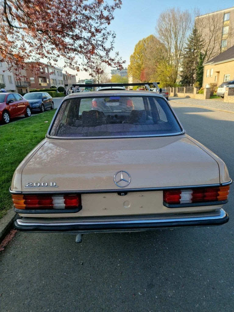 Mercedes 200D W123 ( Excellent état), foto 2