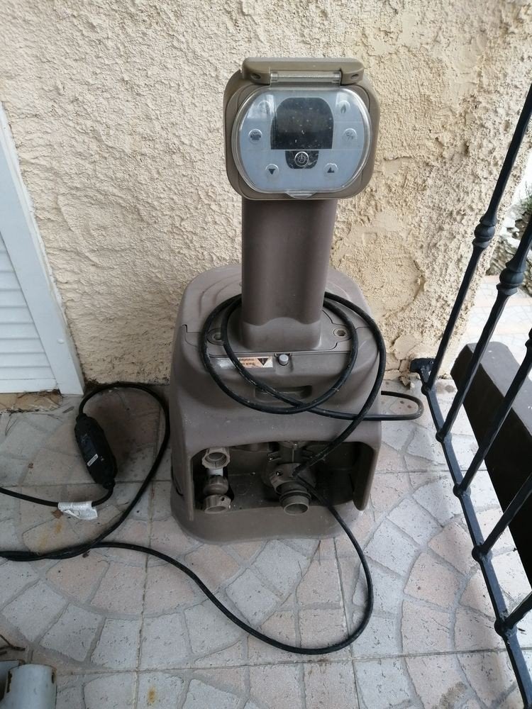 Pompe a jacuzzi intex et couvercle, Jardin & Terrasse, Enlèvement, Utilisé, Pompe, Gonflable
