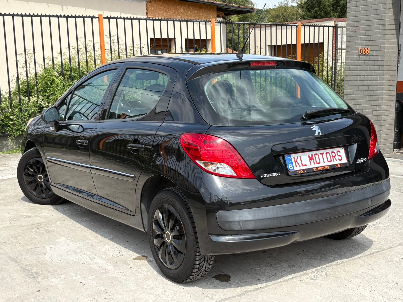 PEUGEOT 207+ 1.4 HDI 174 000KM CARPASS 2013 EURO 5, Autos, Peugeot, Euro 5, Achat, Entreprise, Boîte manuelle