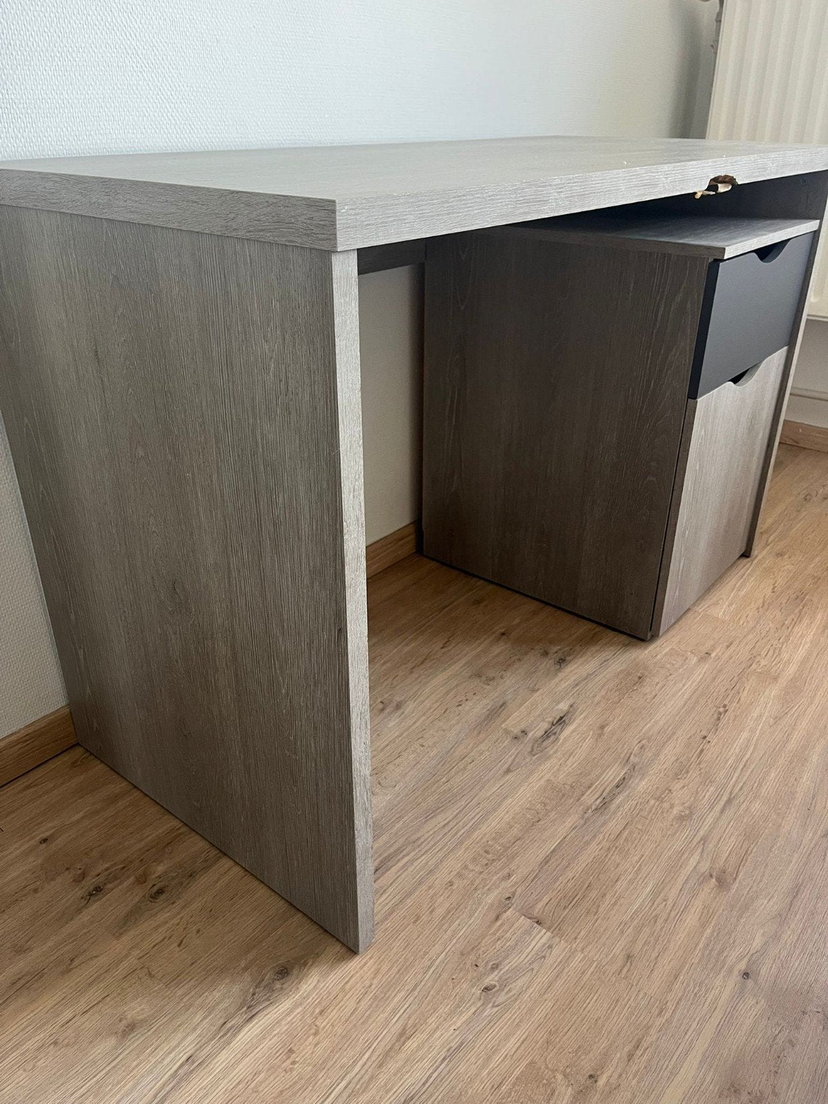Bureau, Ophalen