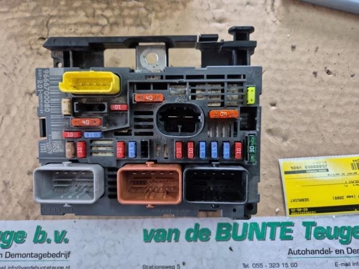 Boîte à fusibles d'un Citroen C4 Picasso, -, 3 mois de garantie, Utilisé, -