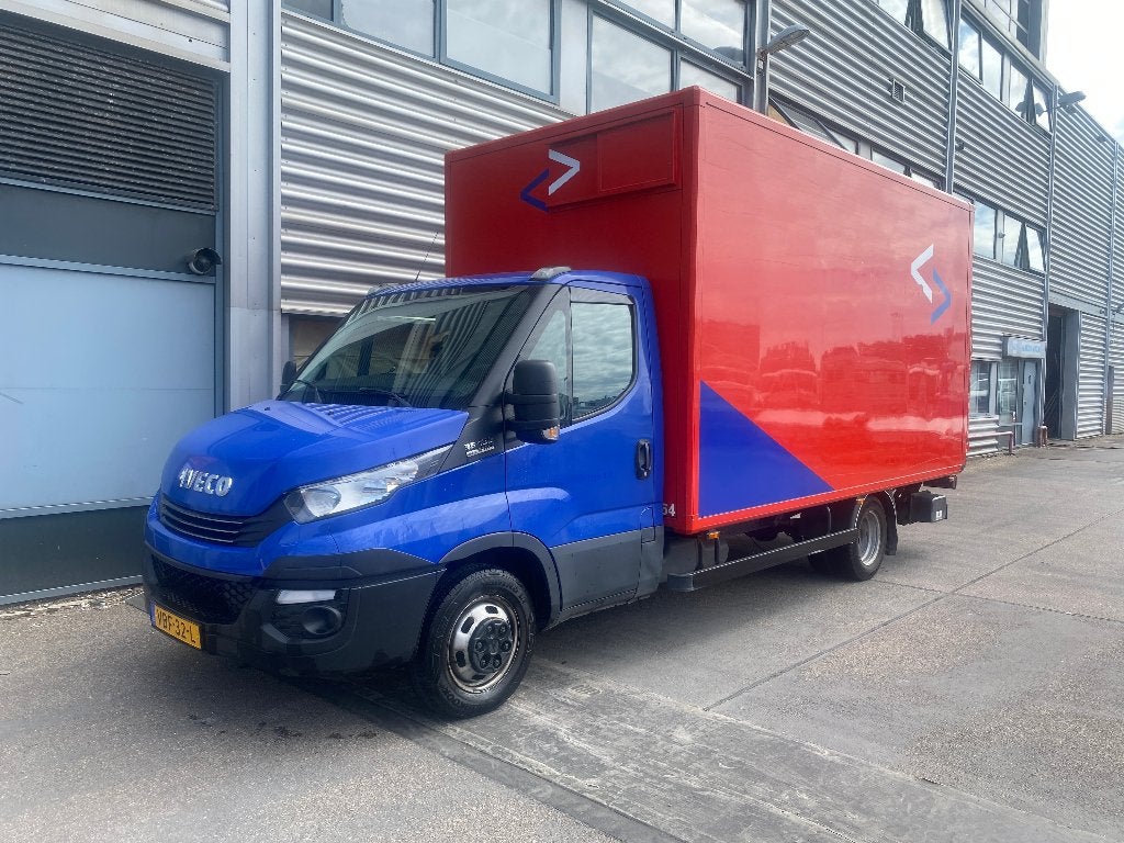 Iveco Daily Meubelbak, 1000kg Laadklep, Euro 6, Electronic Stability Program (ESP), Euro 6, Diesel, Particulier
