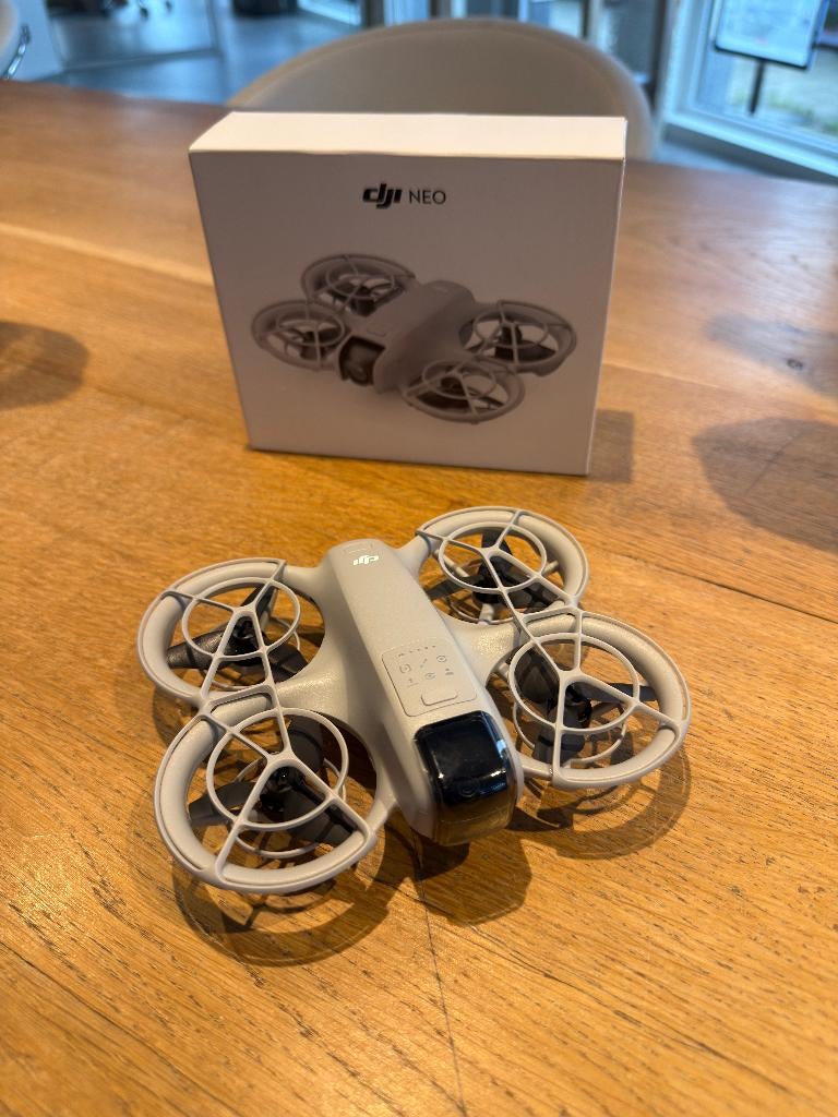 DJI Neo Drone, TV, Hi-fi & Vidéo, Drones, Drone avec caméra, Enlèvement ou Envoi, Moins de 250 g, Comme neuf