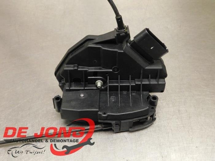 Serrure portière mécanique 4portes avant droite d'un Ford, -, 3 mois de garantie, -, -